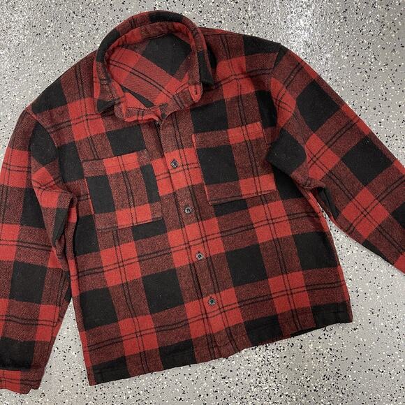 Thick Plaid Shirt jacket Red Black Buffalo Plaid Small Oversized Boxy - Picture 3 of 7